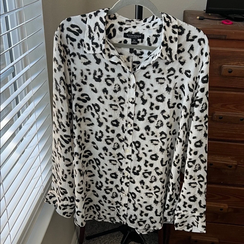 Banana Republic Leopard Print Blouse - Picture 6 of 8